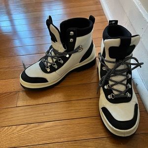 European Polar Tex boots like new